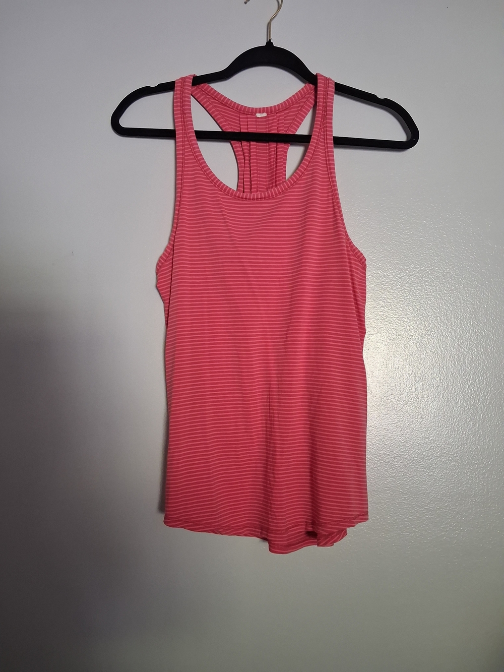 Lululemon Yogi Everyday Tank/Hyper Stripe Fireside Red Flash Light - Picture 5 of 11